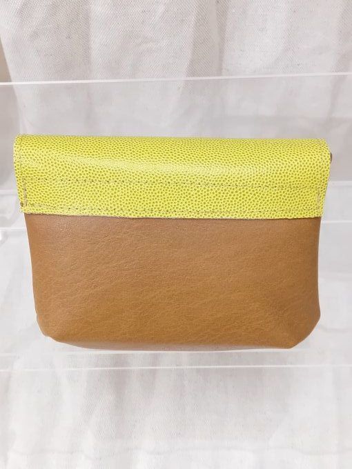 petite pochette rabat vert