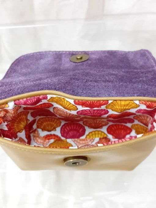 Petite pochette rabat fleur